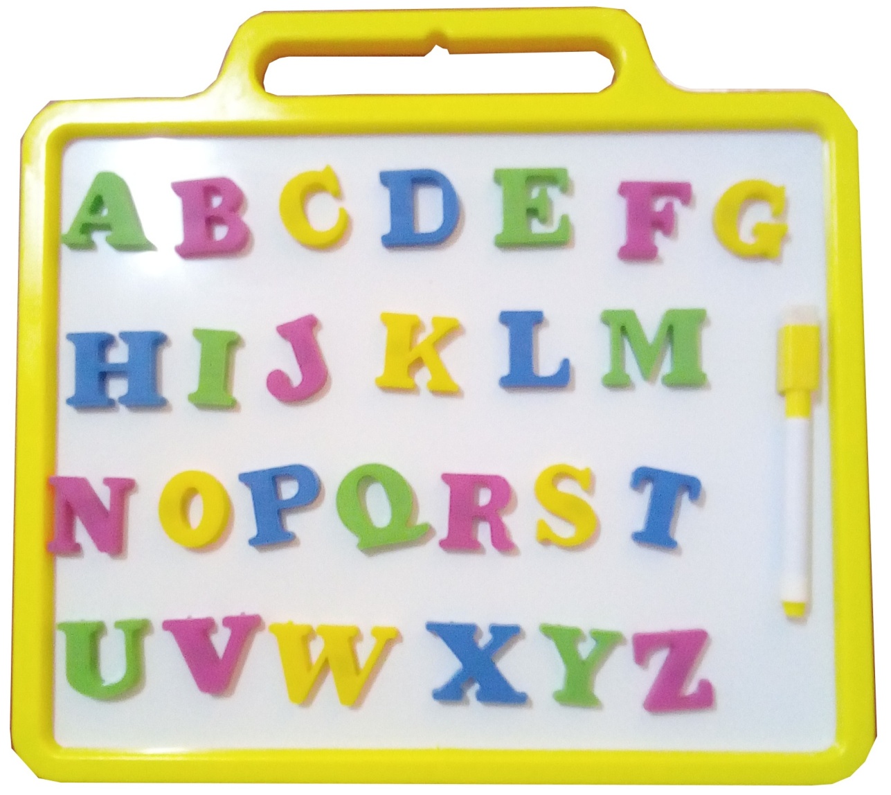 Tableau blanc avec Stylo Effaçable et Lettres de l'alphabet