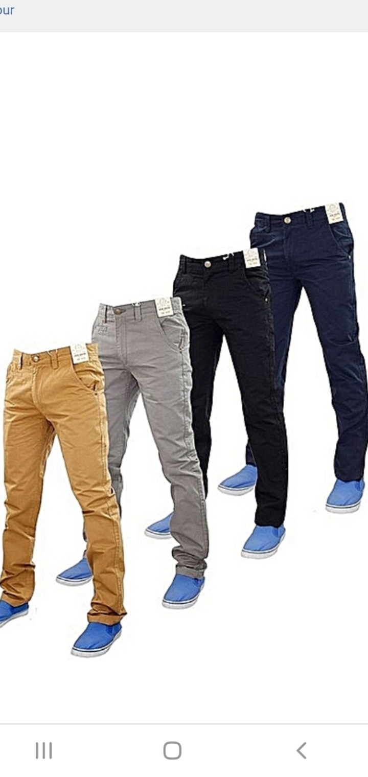 Offre de 4 Chinos hommes