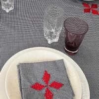 Ensemble nappe de table et 8 serviettes
