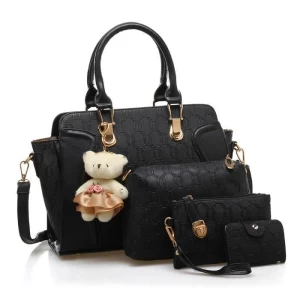 Set de sacs noirs - Sac à main + sac à bandoulière + pochette -Femme avec poupée